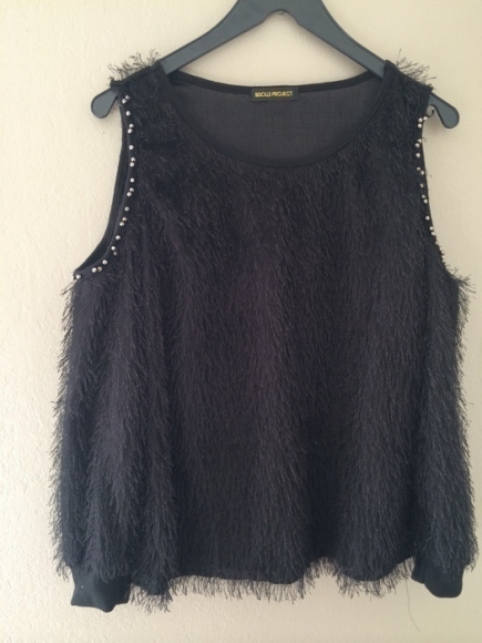 Haut noir à poils taille unique acheter vendre