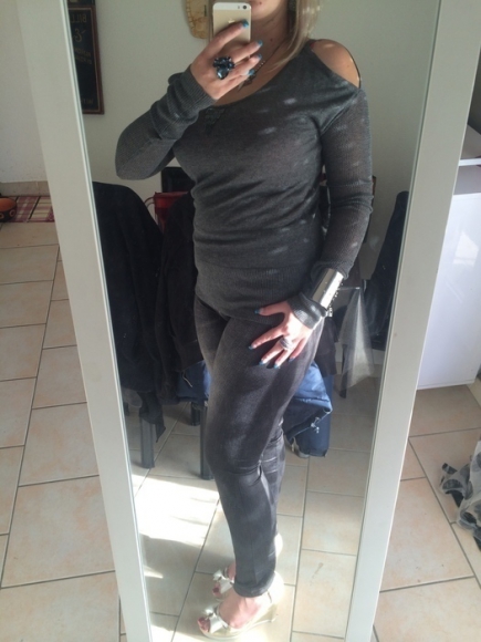 Pull fin gris Guess taille S acheter vendre