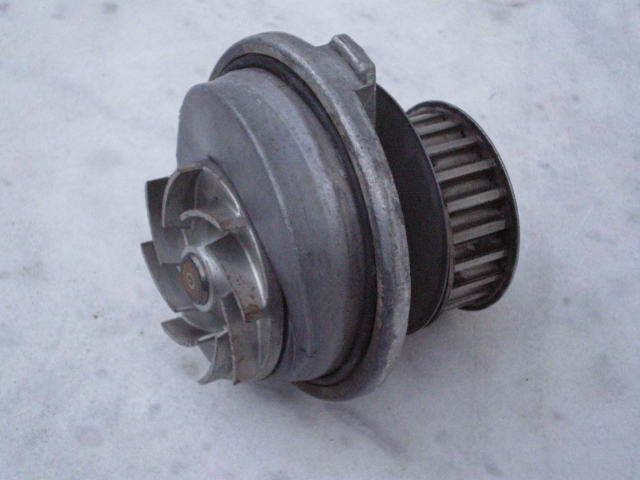 Pompe a eau Opel Vectra (Essence) acheter vendre