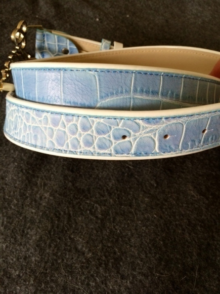 Ceinture GUESS bleue et boucle dorée neuve acheter vendre