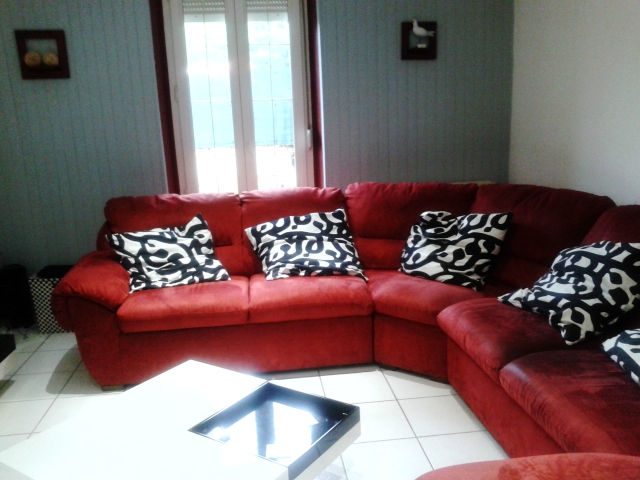 canapé angle rouge, table salon et meuble tv acheter vendre