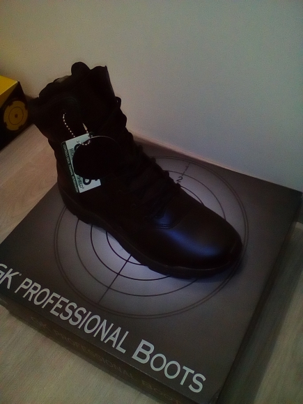 Chaussures de sécurité de professionnels neuves acheter vendre