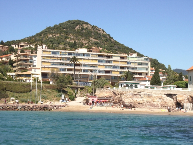 BEAU STUDIO FACE A LA MER BAIE DE CANNES acheter vendre