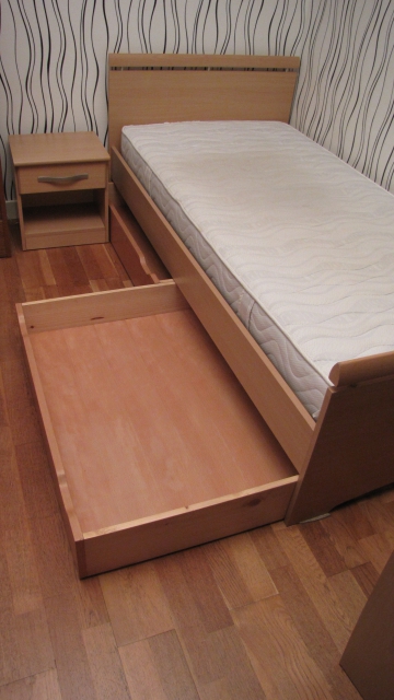  Lit avec matelas, rangement et table de chevet acheter vendre