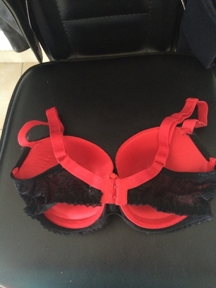 Soutien gorge rouge et noir Soleil Sucré 90D acheter vendre