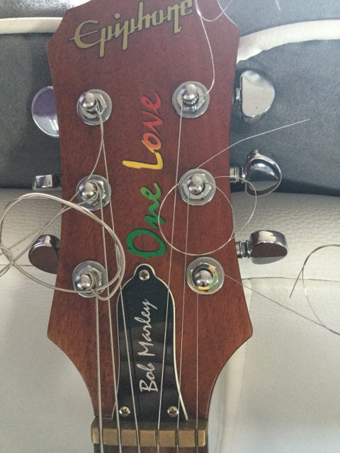 Guitar signature Bob Marley  acheter vendre