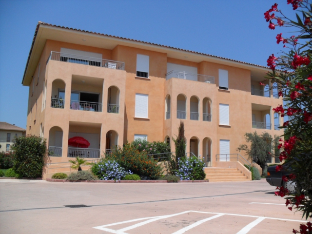 T3 récent de 95m2,centre Aléria,cuis éq,terrasses acheter vendre