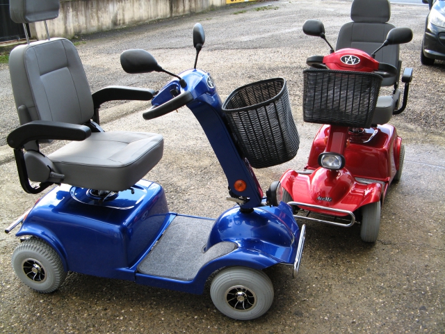 Scooter électrique 4 roues (encore dans emballage) acheter vendre