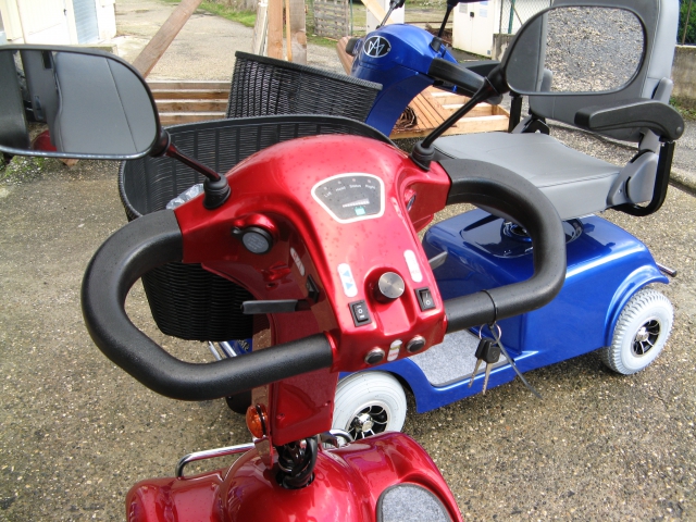 Scooter électrique 4 roues (encore dans emballage) acheter vendre