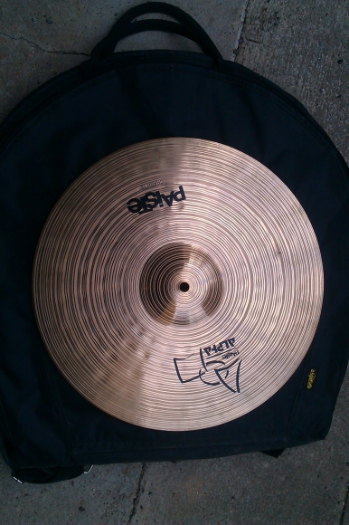 Batterie semi pro avec diverses peaux acheter vendre