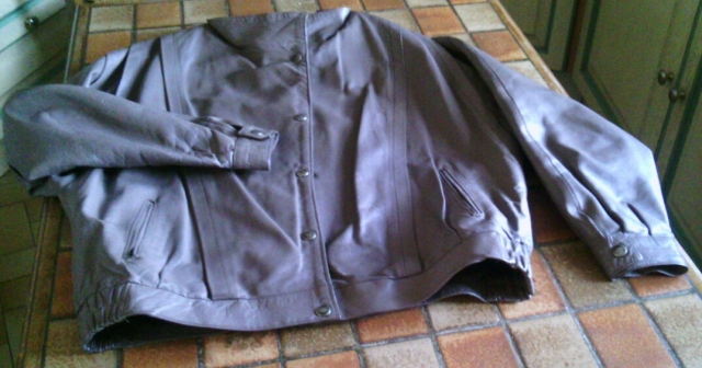 BLOUSON EN CUIR FEMME acheter vendre