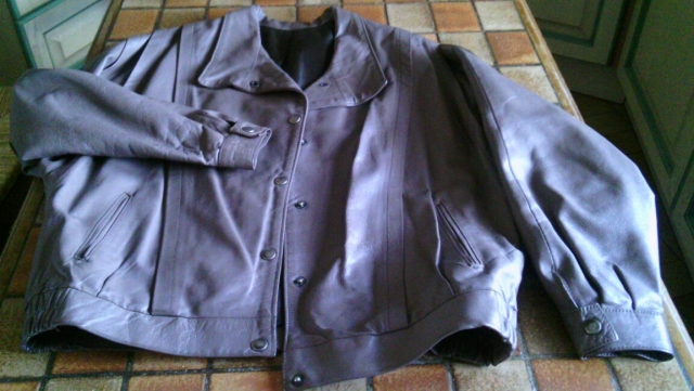 BLOUSON EN CUIR FEMME acheter vendre