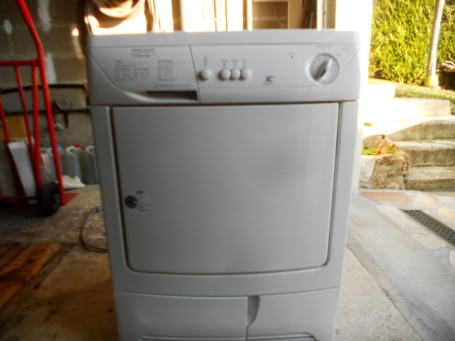 Sèche Linge Arthur Martin-Elecrolux type: ADC5105 acheter vendre