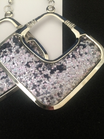 Boucles d'oreilles pendantes à paillettes argentées neuves acheter vendre