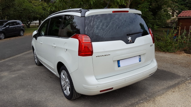 Peugeot 5008 1.6 HDI BMP6 112 CV ALLURE 5 places acheter vendre