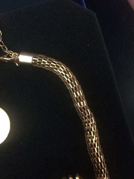 Parure entièrement dorée neuve acheter vendre