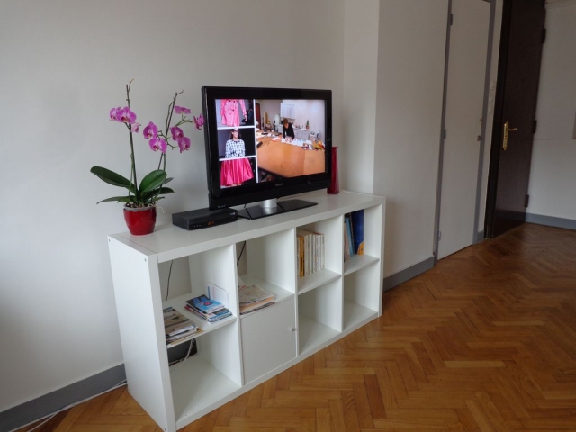  Appartement très agréable dans immeuble très calme. 7°étage avec ascenseur. Rue Des Lavandières Sainte-Opportune 75001 Paris acheter vendre