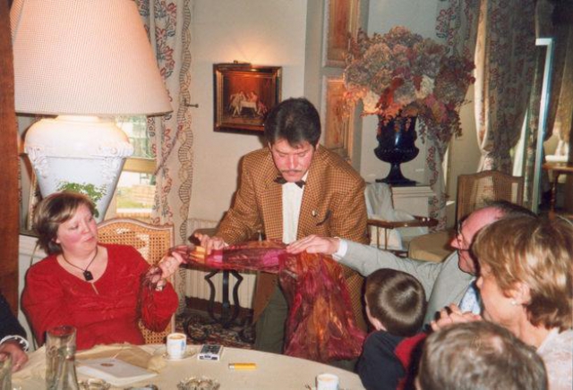 Spectacle de magie en close-up et cours de magie à réserver. acheter vendre