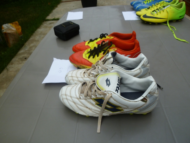 vend chaussure de foot ou rugby acheter vendre