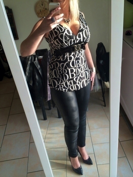 Haut débardeur blanc et noir taille unique  acheter vendre