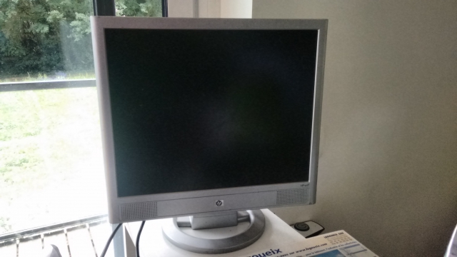 Écran hp vs17 acheter vendre