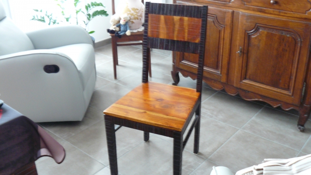 1 TABLE EN ACACIA MASSIF 140 X140 + 4 CH acheter vendre