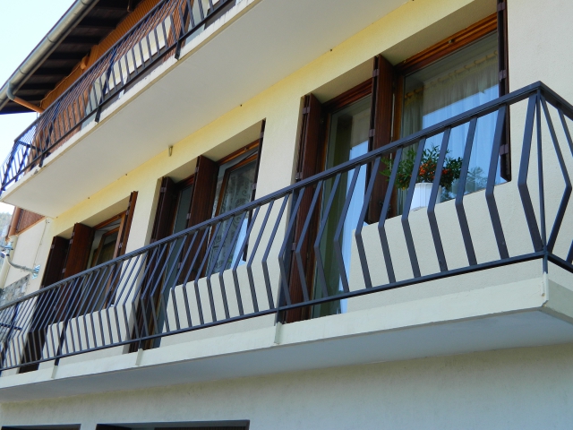 Appartement 94m2, RÉNOVÉ, avec jardin privé et dépendances. acheter vendre