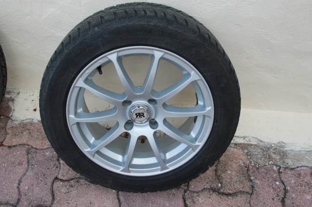 pneus neige sur jantes alu acheter vendre