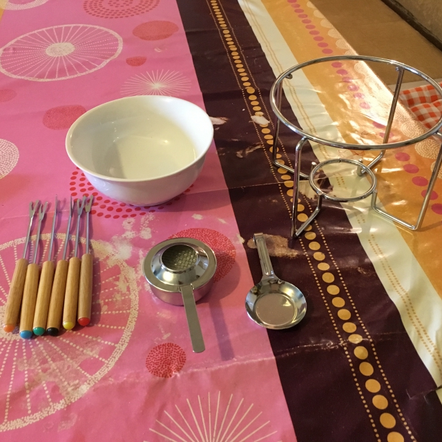 Service à fondue en céramique 9 pièces acheter vendre