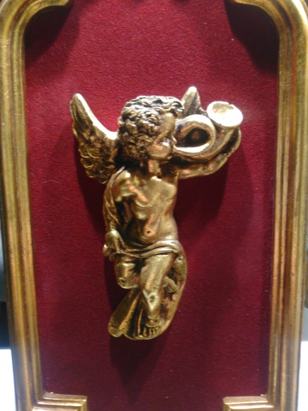 2 tableaux bas relief ange en résine . acheter vendre