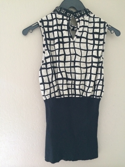 Haut chic noir et beige taille M comme neuf acheter vendre