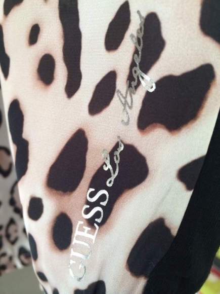 Haut léopard et noir GUESS taille XS neuf acheter vendre