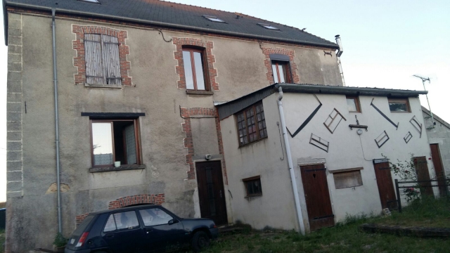 Belle maison de 19 pièces construction murs et pierres avec possibilité chambres d'hôtes  acheter vendre