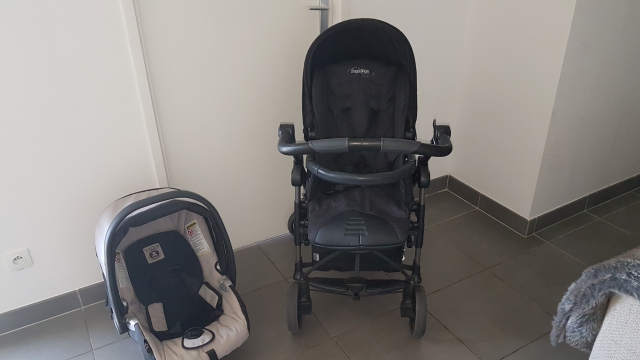 Vend ensemble poussette et cosy PEG PEREGO  acheter vendre