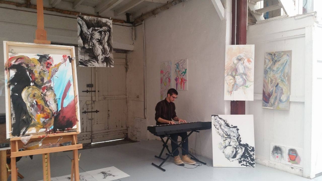 Pianiste du Radisson Blu propose des cours de piano acheter vendre