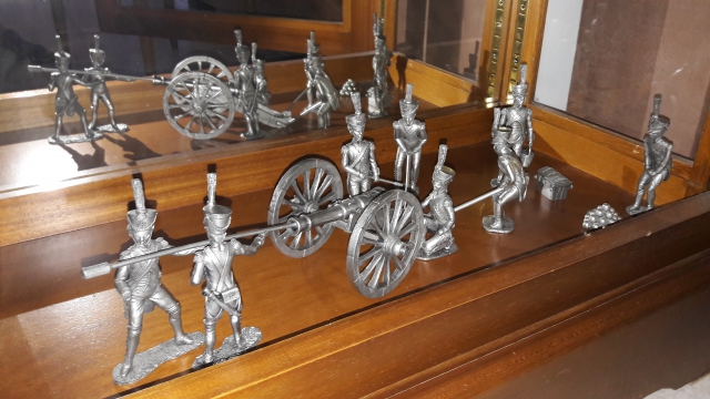 Figurines 1er Empire avec vitrine acheter vendre
