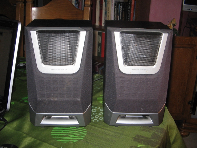 paire enceinte + tous les cables acheter vendre