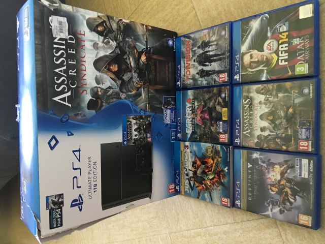 Ps4 1000 giga +5 jeux ( sous garantie) acheter vendre