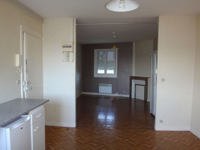 Studio spacieux proche IUT Pommery Clemenceau acheter vendre