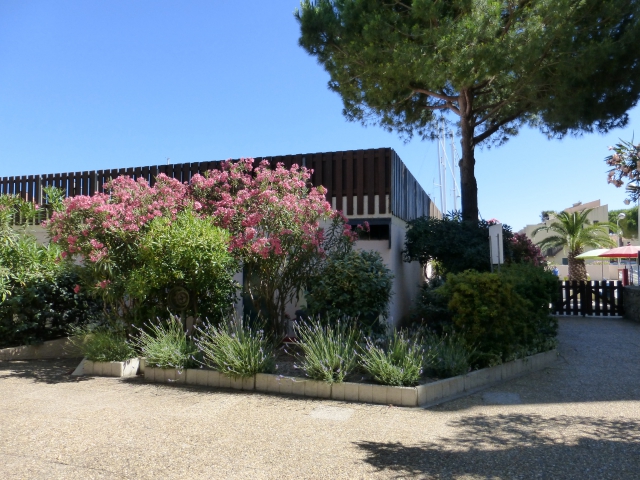 Bord Méditerranée, bel appartement à louer. acheter vendre