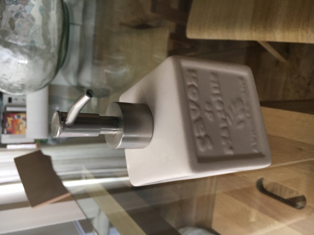 Distributeur de savon cub  acheter vendre