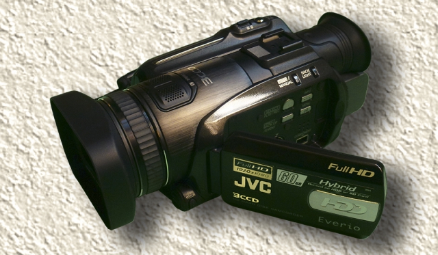 CAMESCOPE TRI-CCD JVC GZ-HD7 Everio HD acheter vendre