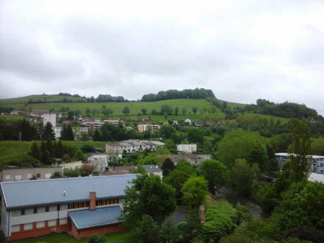 location f2 calme avec vue sur riviere acheter vendre