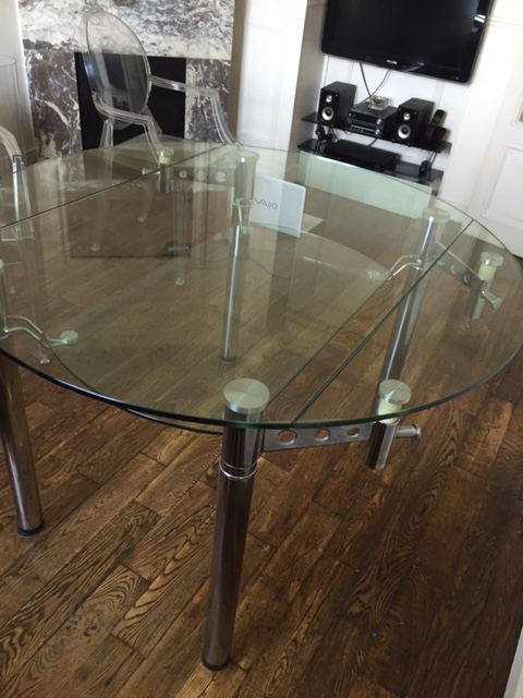 TABLE 6/8 PERSONNES EN VERRE acheter vendre