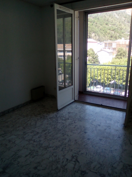 Vente 2 pièces /Digne Les Bains (04) acheter vendre