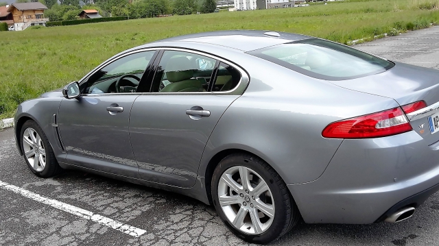 JAGUAR XF BVA 3.0 V6 TDI  LIMITED EDITION ETAT NEUF (ET C'EST VRAI!)  PREMIERE MAIN C.T. 0-0  acheter vendre