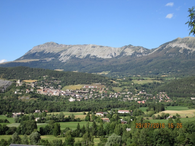 SEYNE les ALPES Terrain 600 m2 Viabilisé avec P.C. acheter vendre