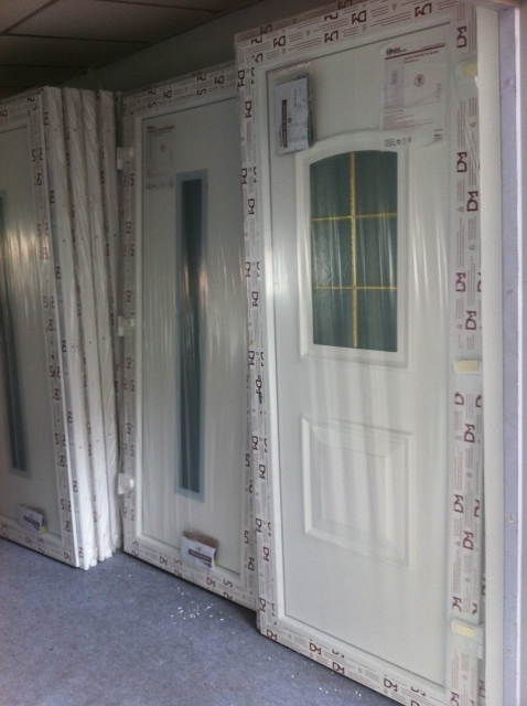 DESTOCKAGE FENETRES VOLETS ROULANTS PORTES D ENTREE acheter vendre