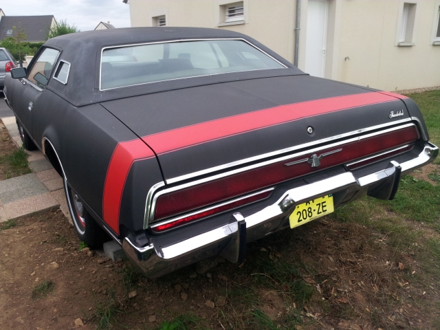 Voiture americaine (t-bird) acheter vendre