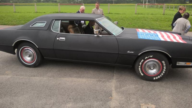Voiture americaine (t-bird) acheter vendre